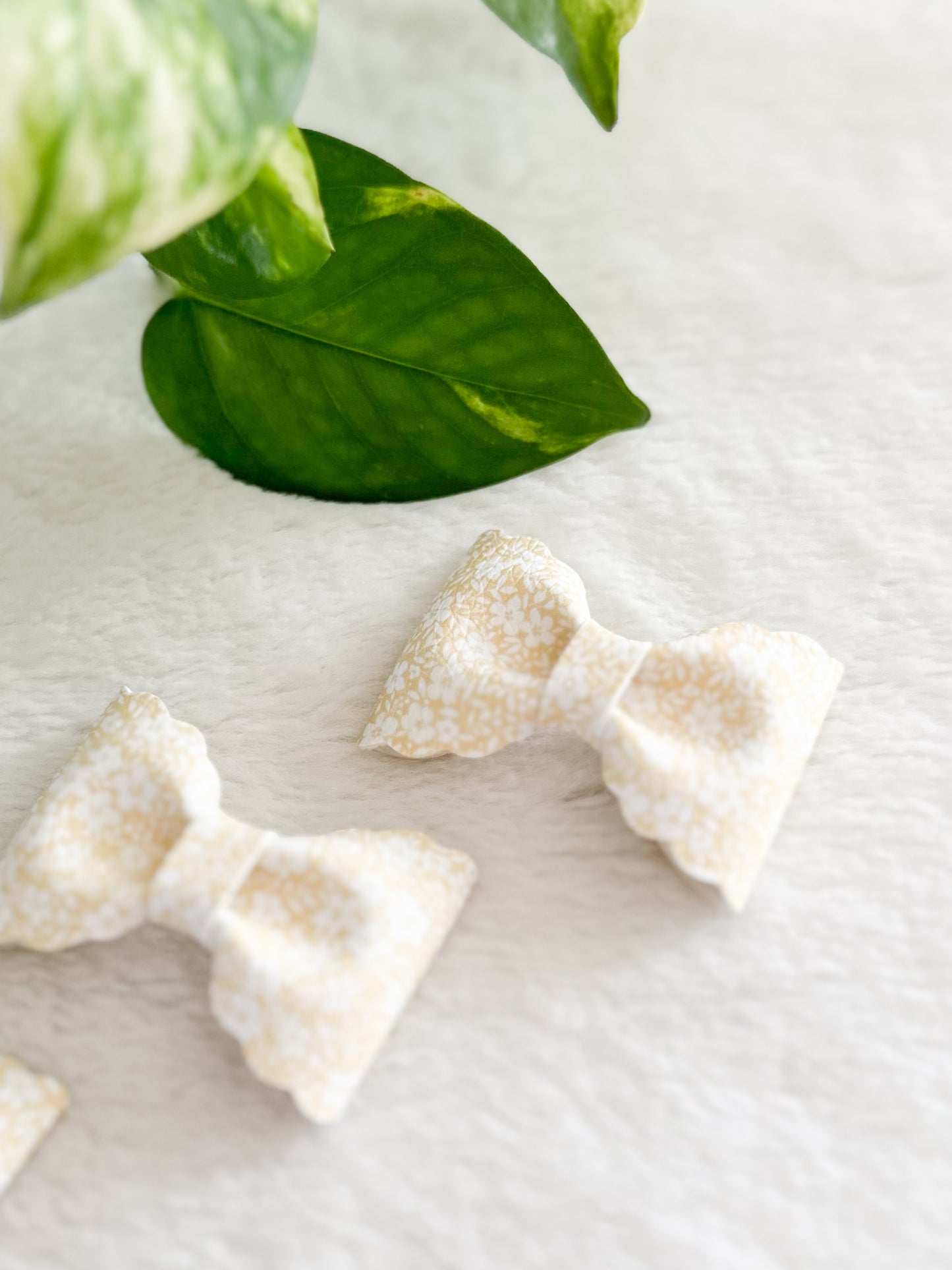 Boucle à cheveux Madie Fleurs Blanche