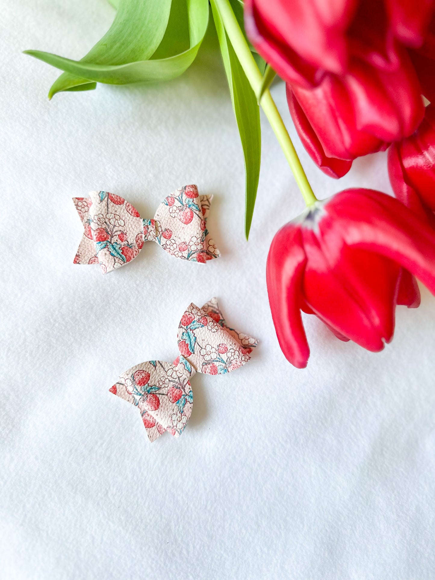Boucle à cheveux Bella Fraises