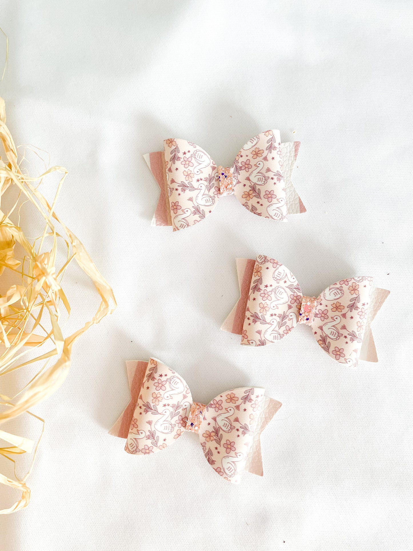 Boucle à cheveux Bella Cignes
