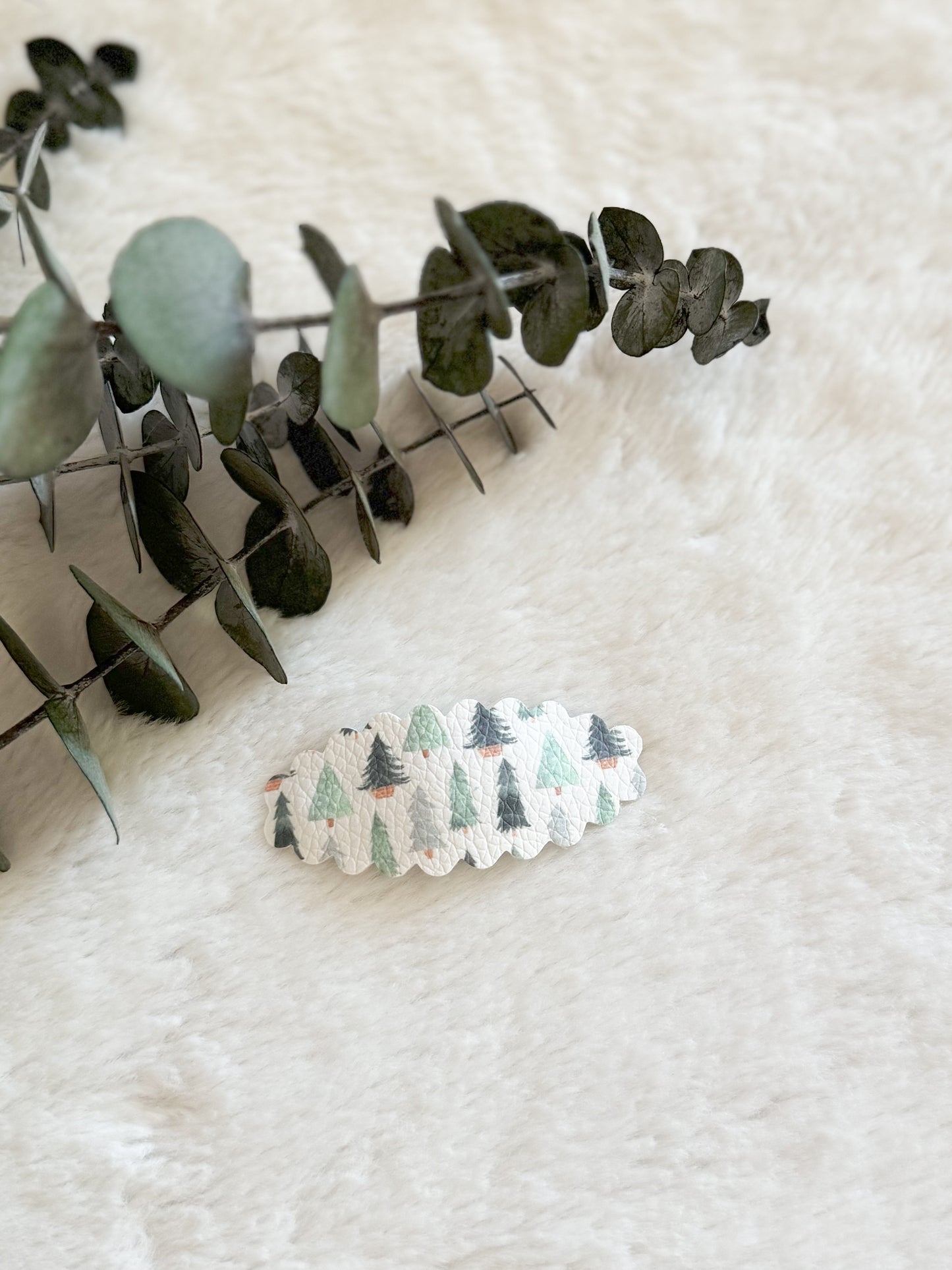 Barrettes avec cuirette Sapins