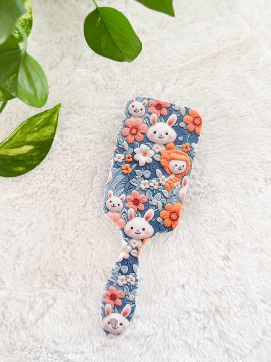 PRÉCOMMANDE ** 1 semaine de délai ** Brosse démêlante Lapins